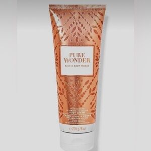 Bath & Body Works Pure  Wonder Hydration Body Cream NWT